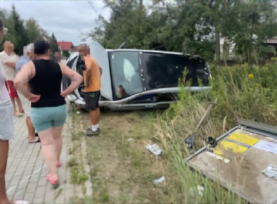 Nietrzeźwy kierujący spowodował zdarzenie drogowe w Książnicach