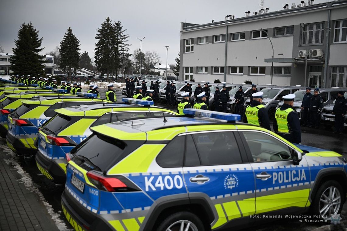 Nowe radiowozy dla podkarpackiej Policji