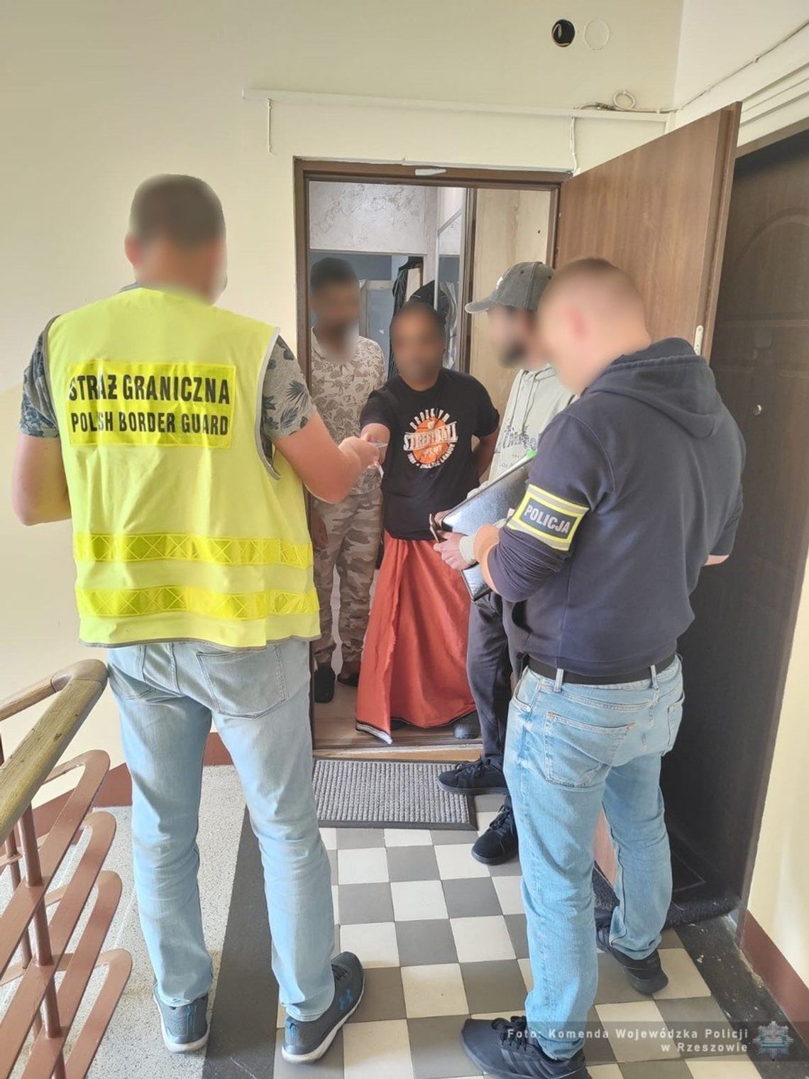Ogólnopolska akcja Policji wymierzona w osoby ukrywające się przed polskimi organami ścigania