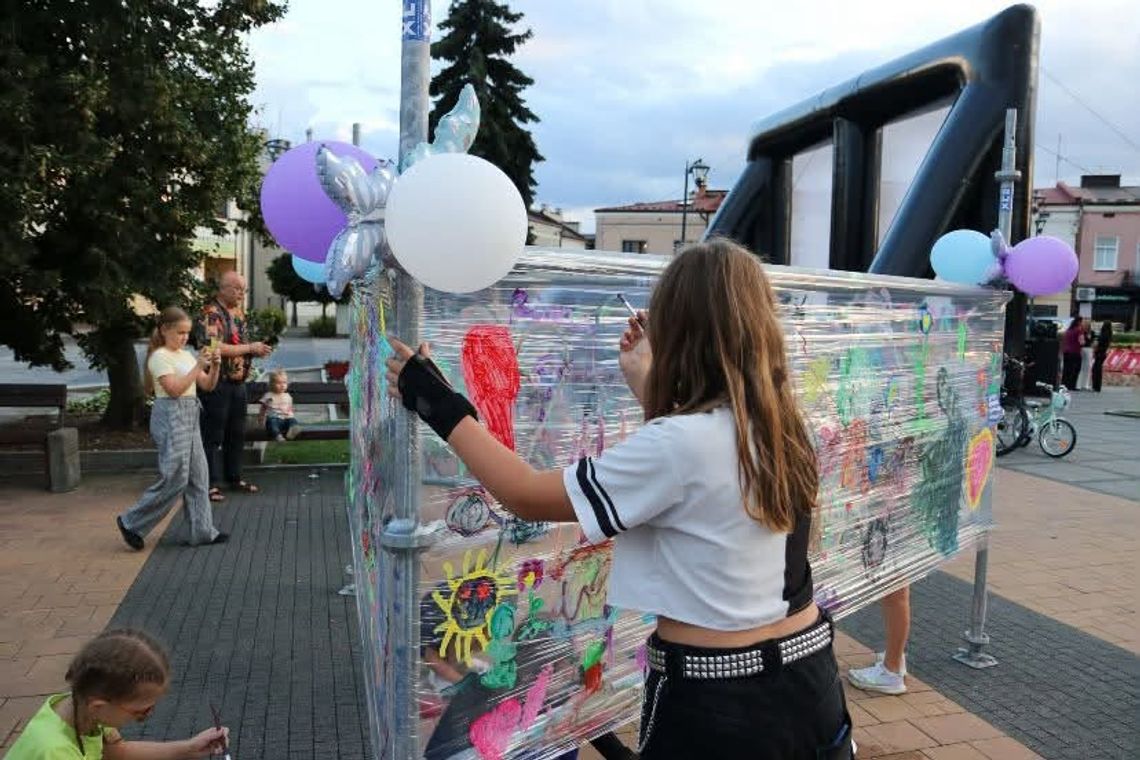 Ostatnie w tym roku SztukaRYNKI za nami Ostatnie w tym roku SztukaRYNKI za nami
