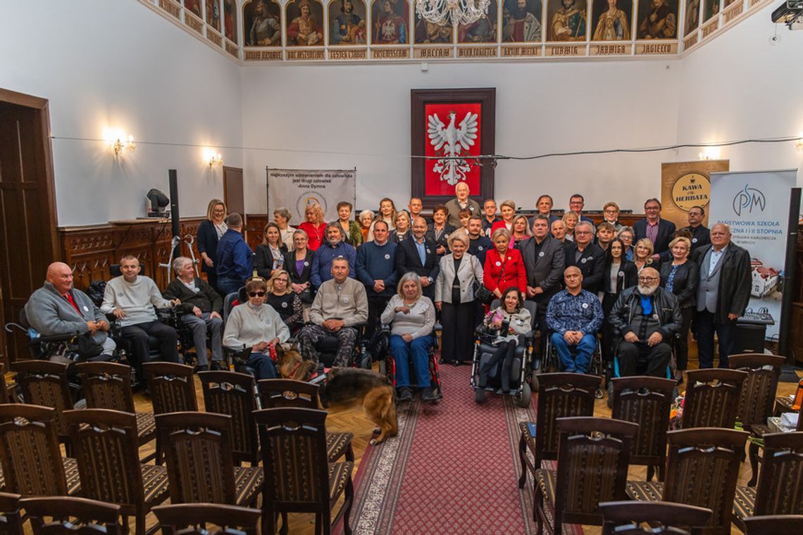 Pierwsza rocznica działalności Tacy Sami - Stowarzyszenia Osób z Niepełnosprawnościami w Mielcu