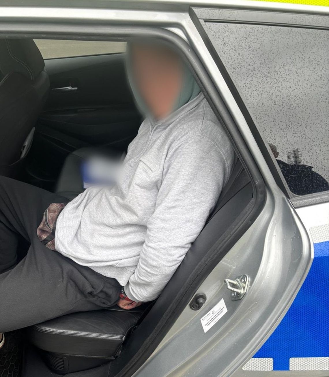 Policjanci zatrzymali 37-letniego "odbieraka", który zgarnął pensje 200 tysięcy Policjanci zatrzymali 37-letniego "odbieraka", który zgarnął pensje 200 tysięcy