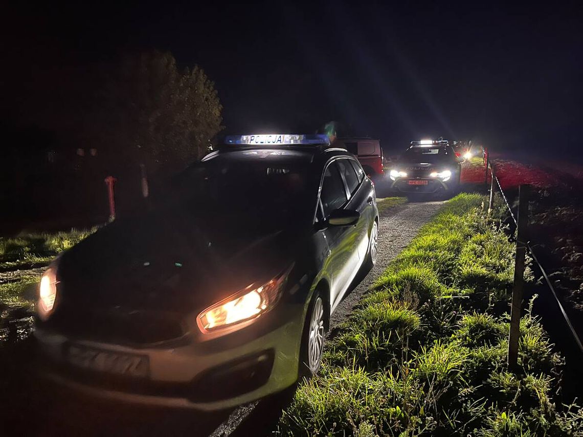 Ponad 100 osób szukało zaginionego seniora. Szczęśliwy finał nocnej akcji w Nowej Wsi