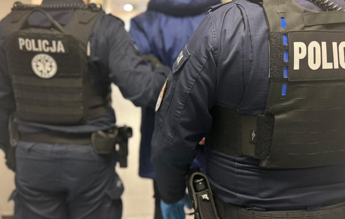 Poszukiwani przez policję trafili do zakładu karnego