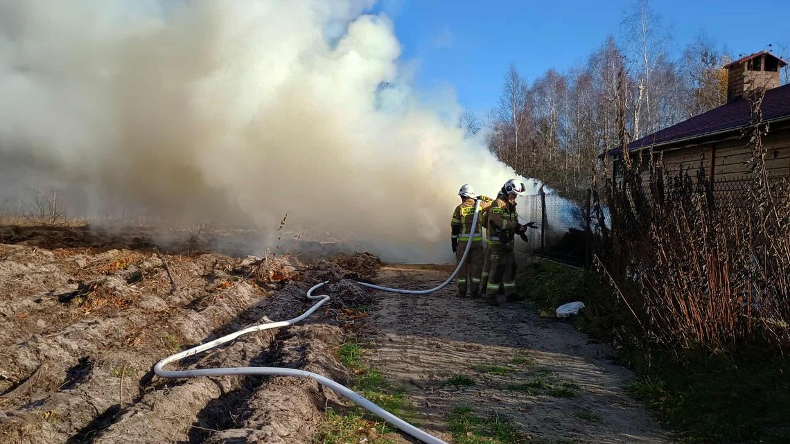 Pożar w miejscowości Sarnów - Gmina Tuszów Narodowy.