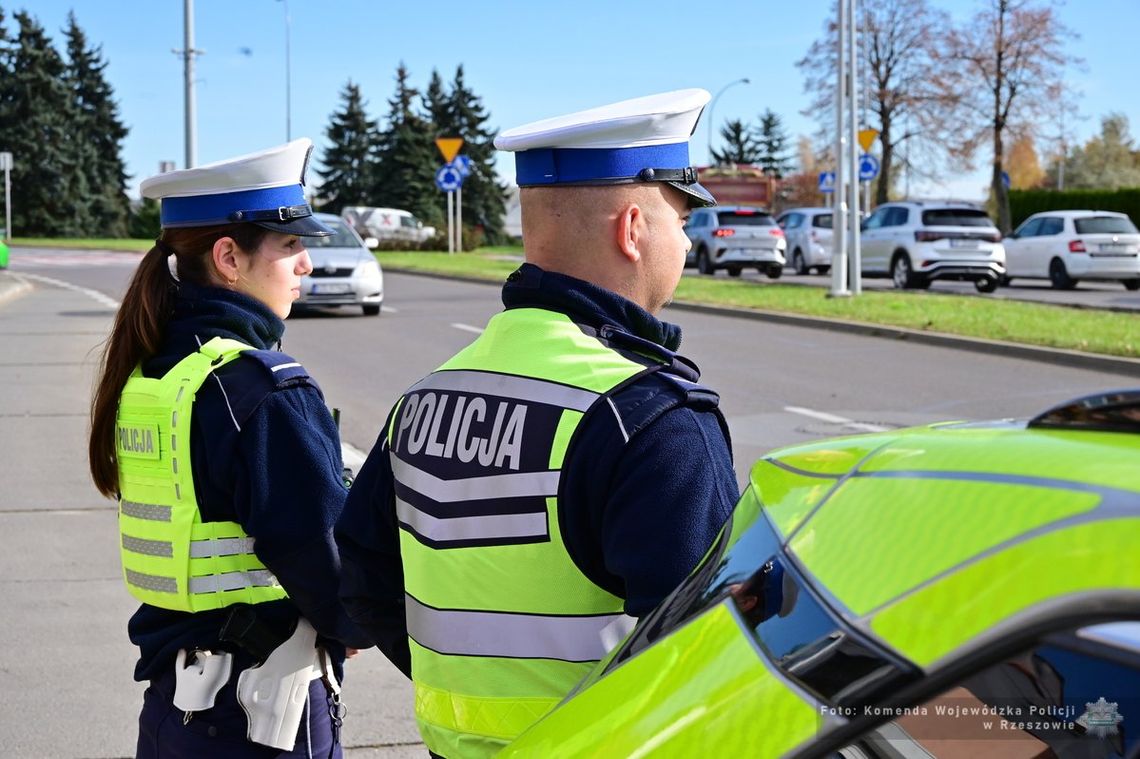 Przyjechała na cmentarz mając blisko 2 promile