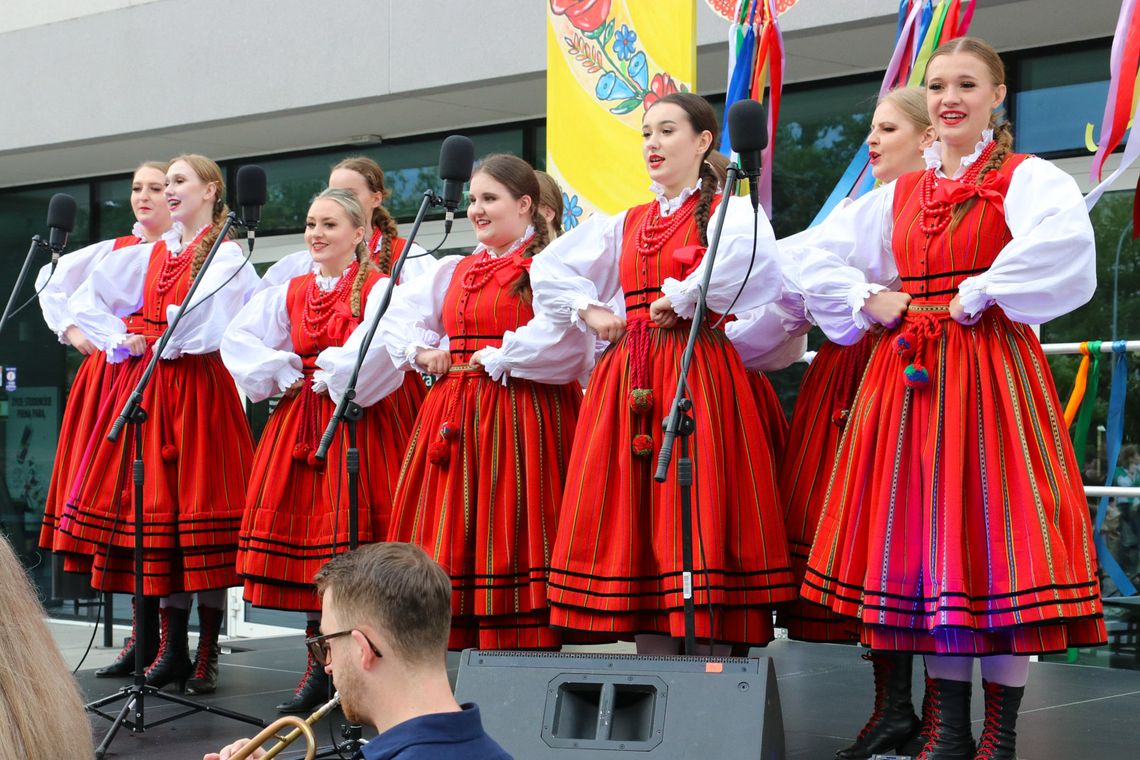 "Przyszliśmy Rzeszowiacy". Koncert i warsztaty plastyczne dla dzieci