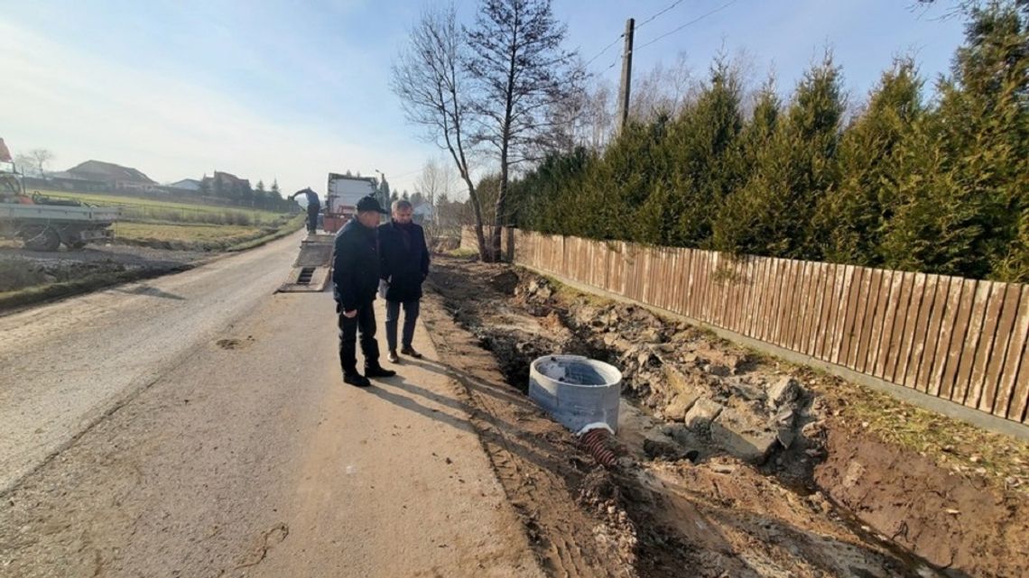 Remonty dróg pod nadzorem władz powiatu