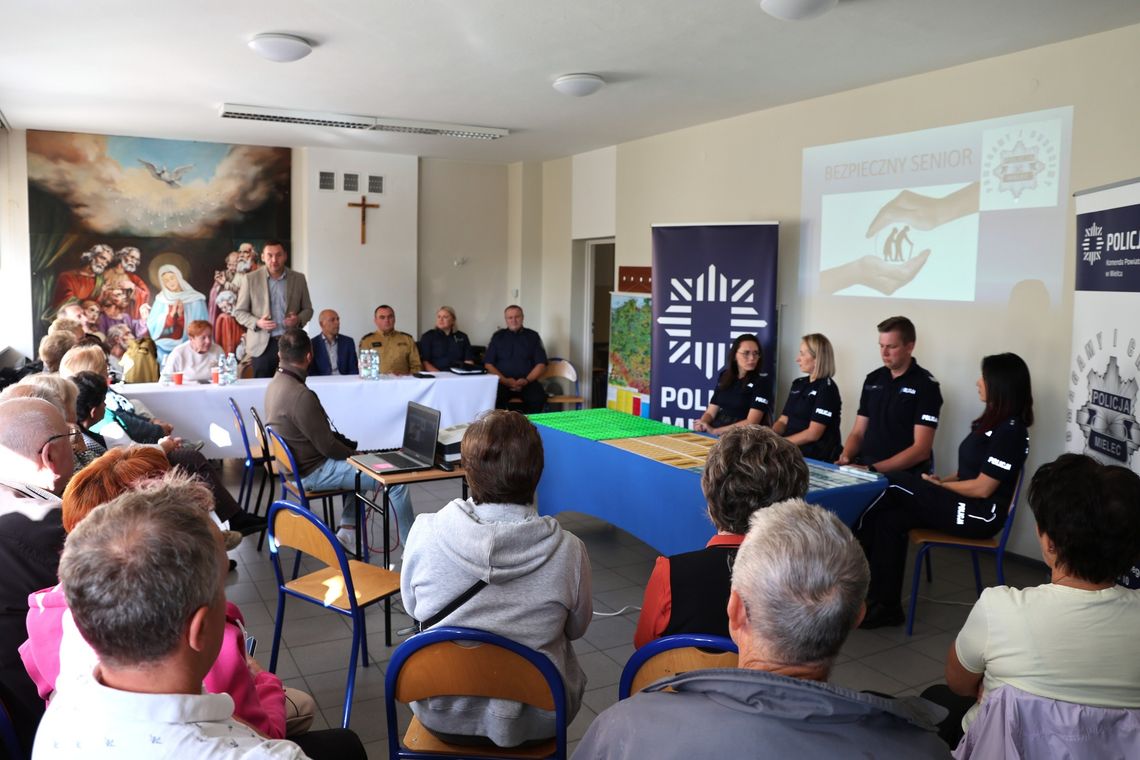 Rozmowy i wskazówki. Debata "Bezpieczna jesień życia".
