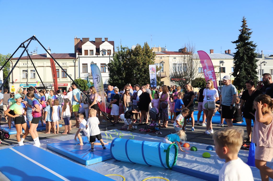 Rynek Starego Miasta Mielca w wakacje pełen atrakcji