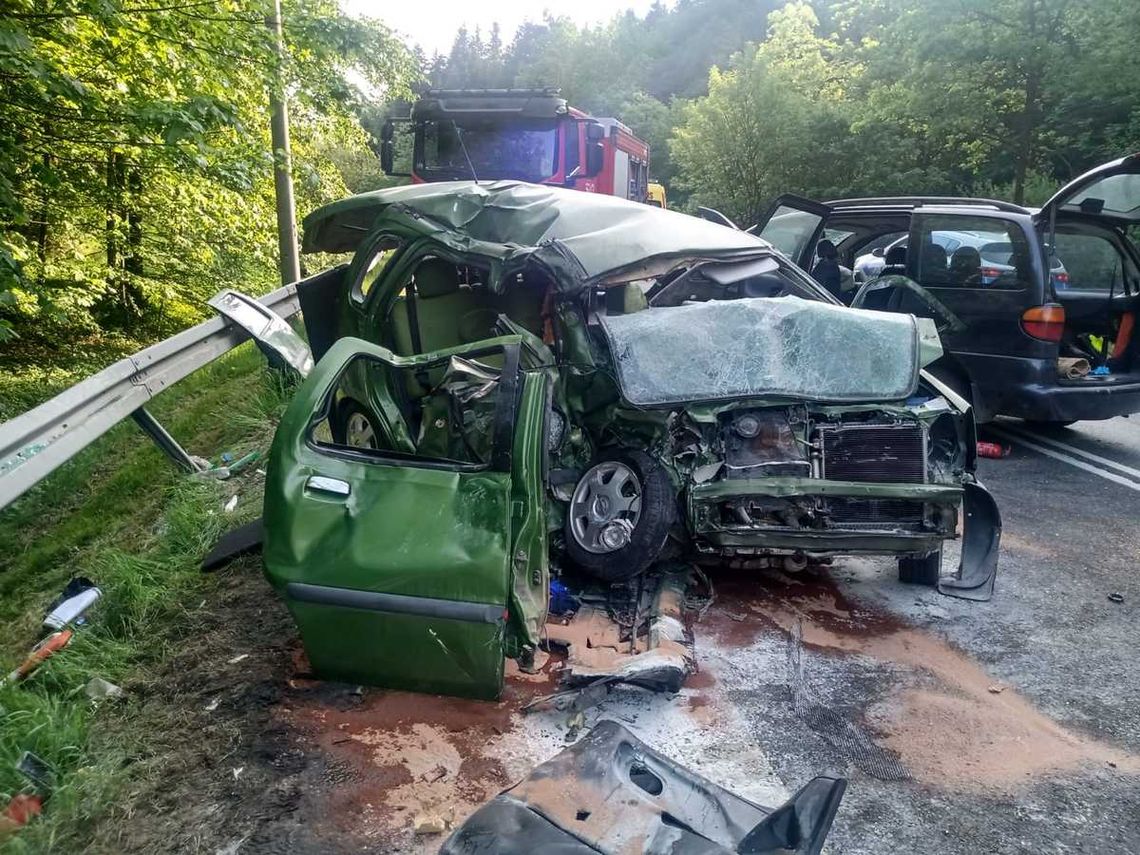 Siedem osób rannych w wypadku na drodze krajowej nr 19 w Żyznowie