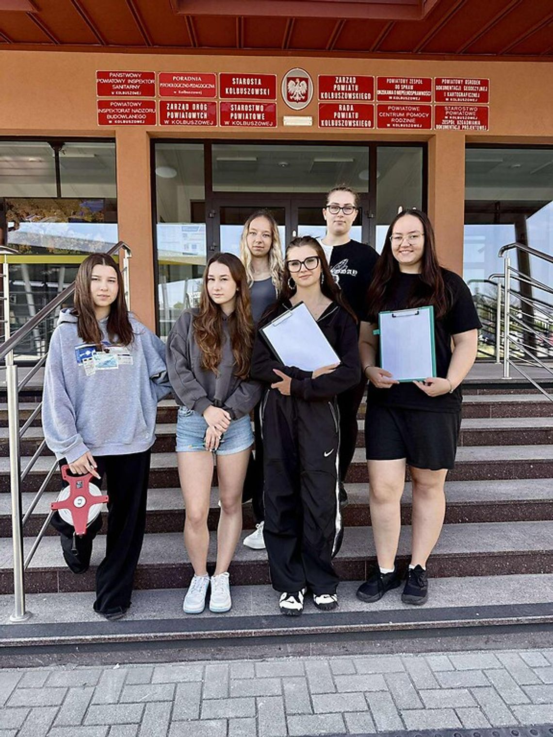 Skwer przed Starostwem w Kolbuszowej zyskał nowe życie dzięki młodym architektom z Weryni Skwer przed Starostwem w Kolbuszowej zyskał nowe życie dzięki młodym architektom z Weryni