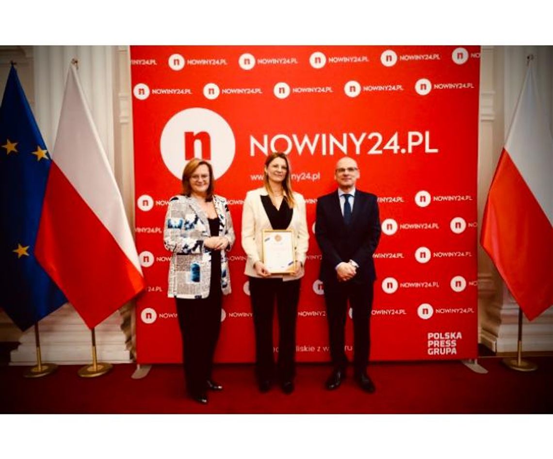 SMS Stal Mielec ze statuetką „Szkoły Roku” w powiecie mieleckim