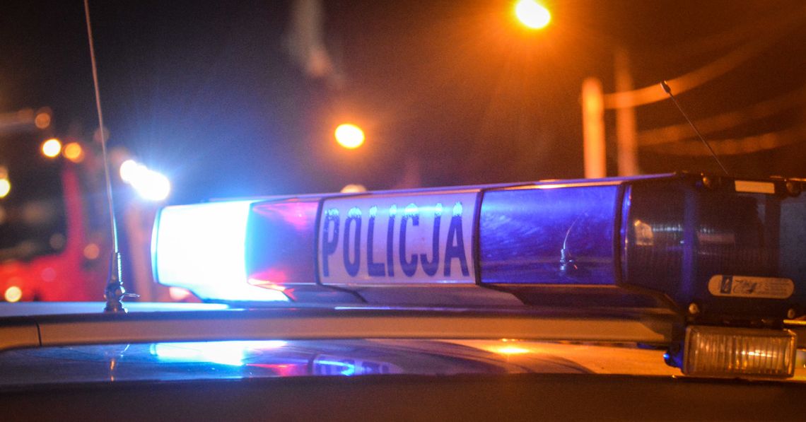 Sprawca kradzieży z włamaniem do sklepu w Błoniu zatrzymany przez policję