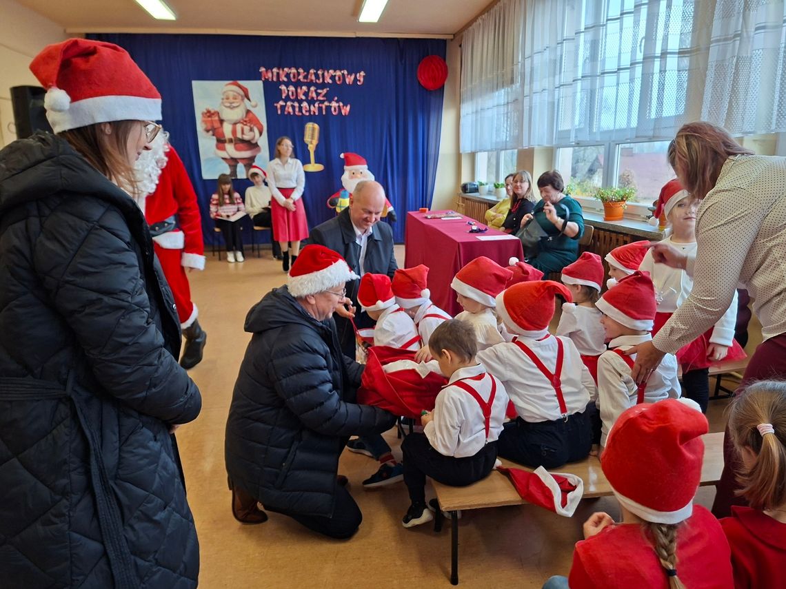 Święty Mikołaj zawitał już do przedszkolaków w Borowej