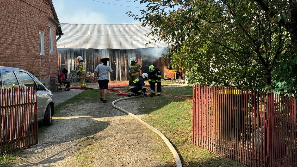 Szafranów. Pożar budynku stodoły