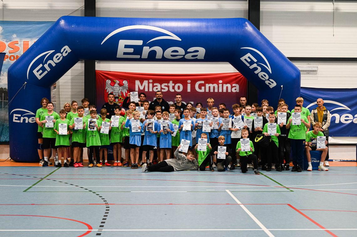 Szkoły z Sichowa i Staszowa najlepsze na inaugurację Regionalnej Ligi Młodzieżowej "Enea Cup" [zdjęcia]