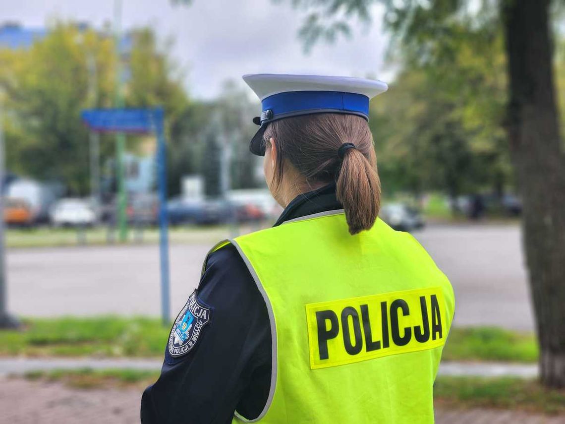 "Szybki" kierowca volkswagena pędził 105 km/h przez Łysaków