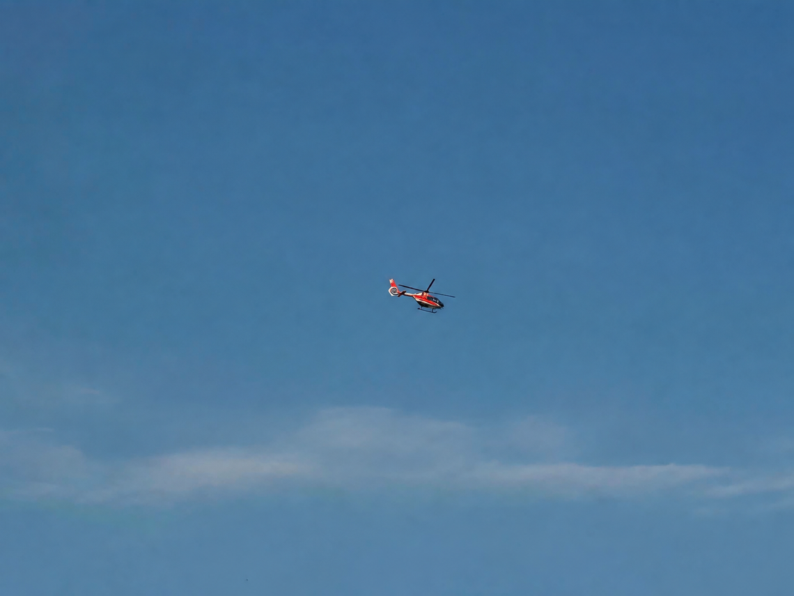 Tajemniczy śmigłowiec zerwał linię i odleciał. Pilot odnaleziony w Tarnowie! To 56-latek z powiatu tarnowskiego Tajemniczy śmigłowiec zerwał linię i odleciał. Pilot odnaleziony w Tarnowie! To 56-latek z powiatu tarnowskiego