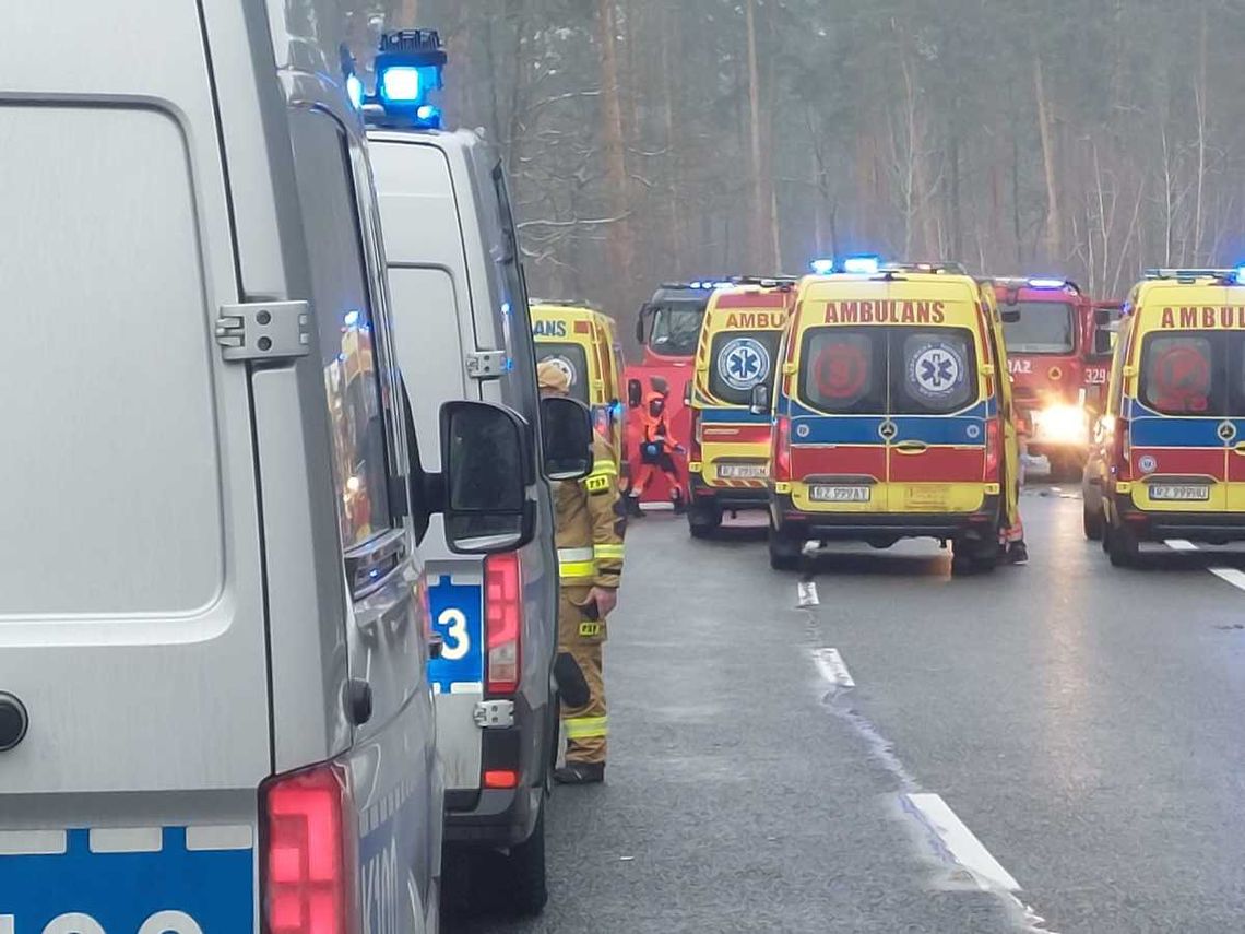 Tragiczny wypadek w Głogowie Małopolskim. Nie żyją trzy osoby Tragiczny wypadek w Głogowie Małopolskim. Nie żyją trzy osoby