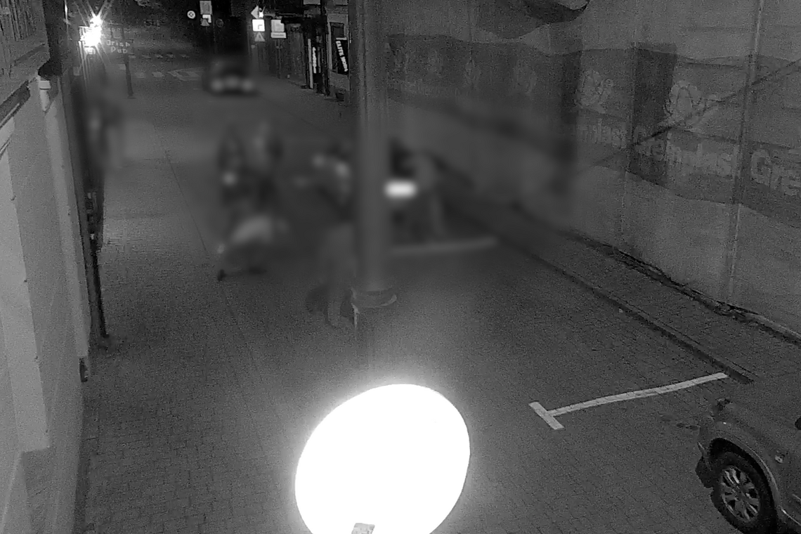 Trzech mężczyzn odpowie za pobicie 41-latka- VIDEO