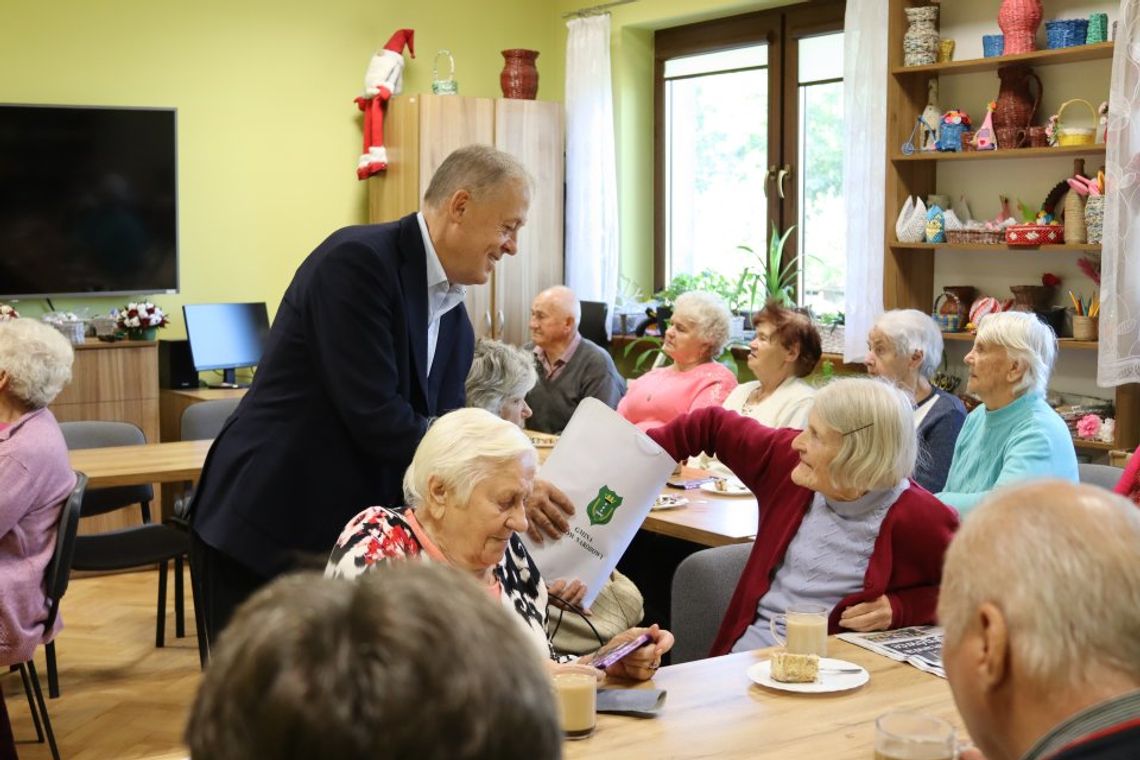 Tuszów Narodowy. Słoneczna Jesień Życia IV