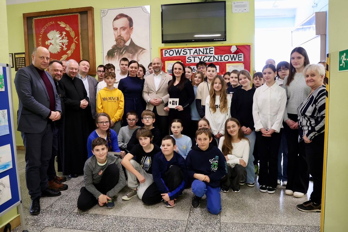 Uczniowie z SP nr 12 wzięli udział w wyjątkowej lekcji historii