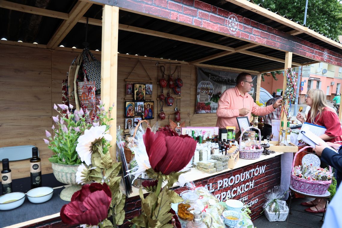 VII Festiwal Produktów Podkarpackich w Mielcu. Można było posmakować