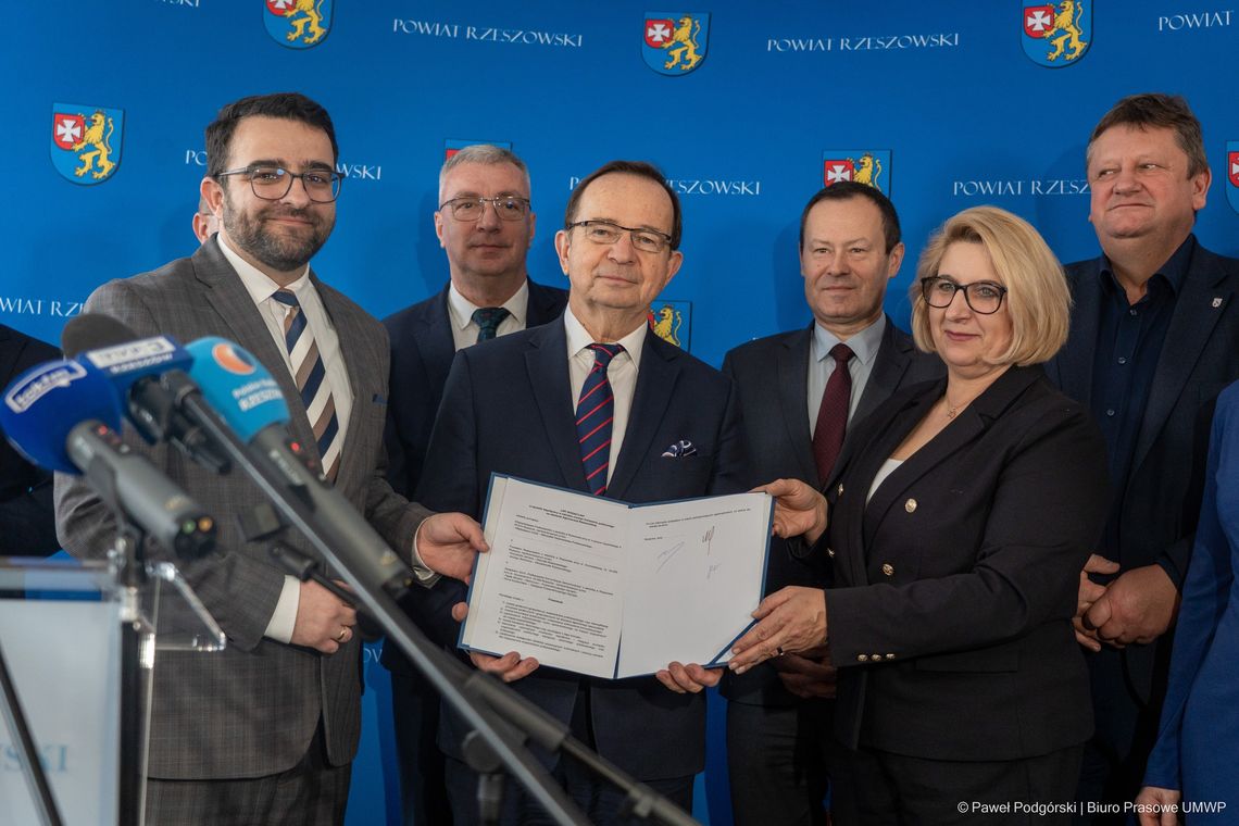 Wspólnie dla pasażerów. Nowoczesny transport i jeden bilet połączą region podkarpacki