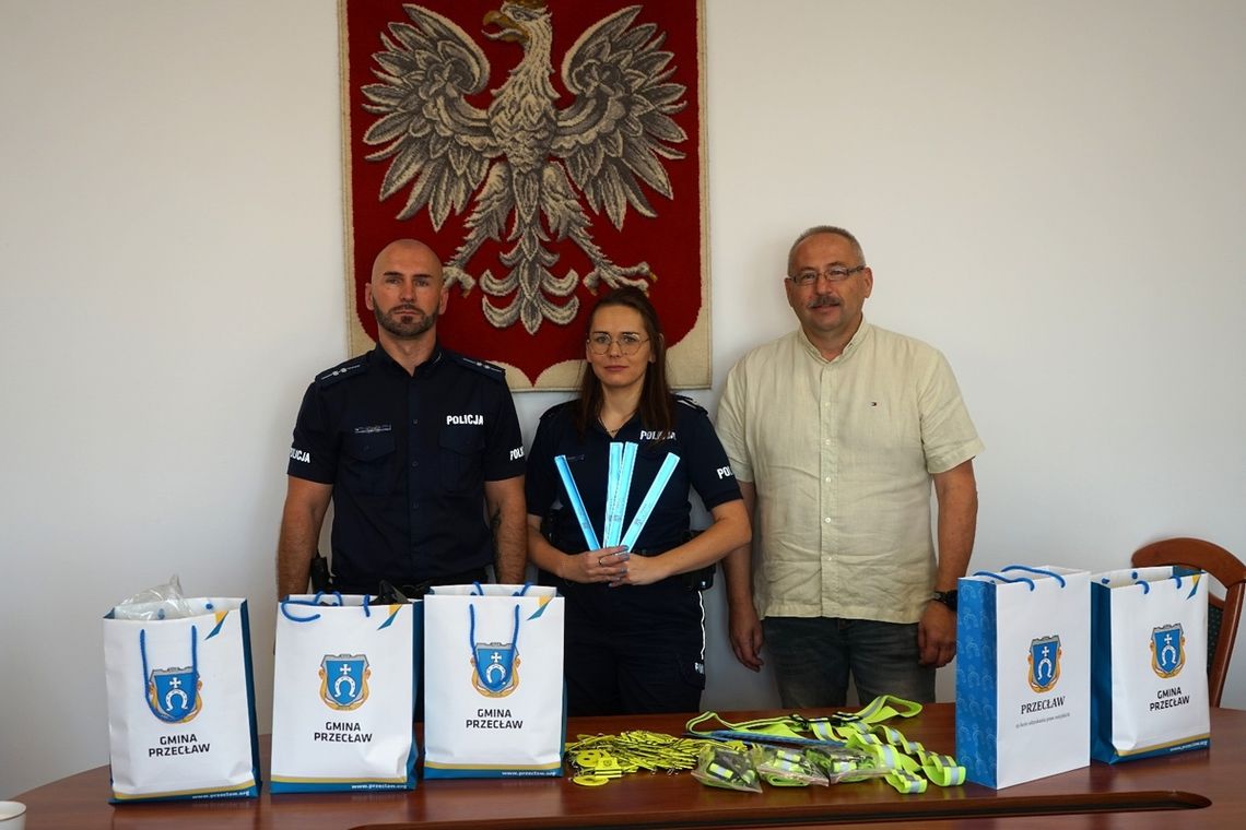 Współpraca policji z Gminą Przecław w celu poprawy bezpieczeństwa w ruchu drogowym