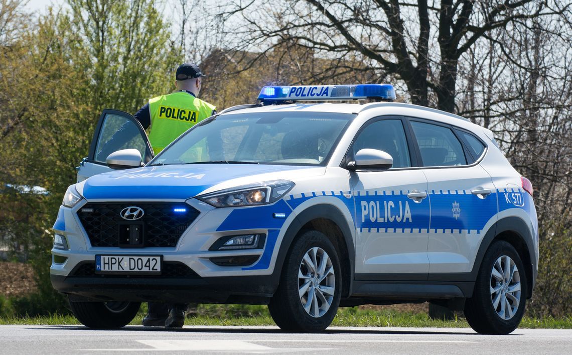 Wypadek drogowy z udziałem motocyklisty. Ranny trafił do szpitala