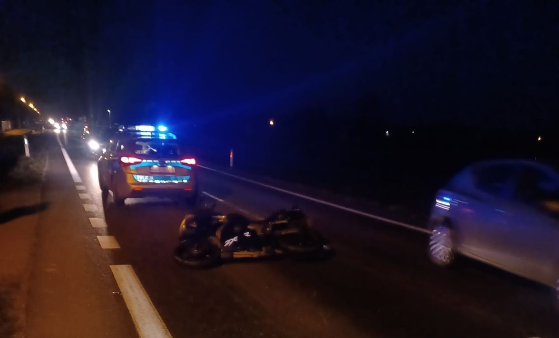 Wypadek z udziałem motocyklisty w Tuszymie