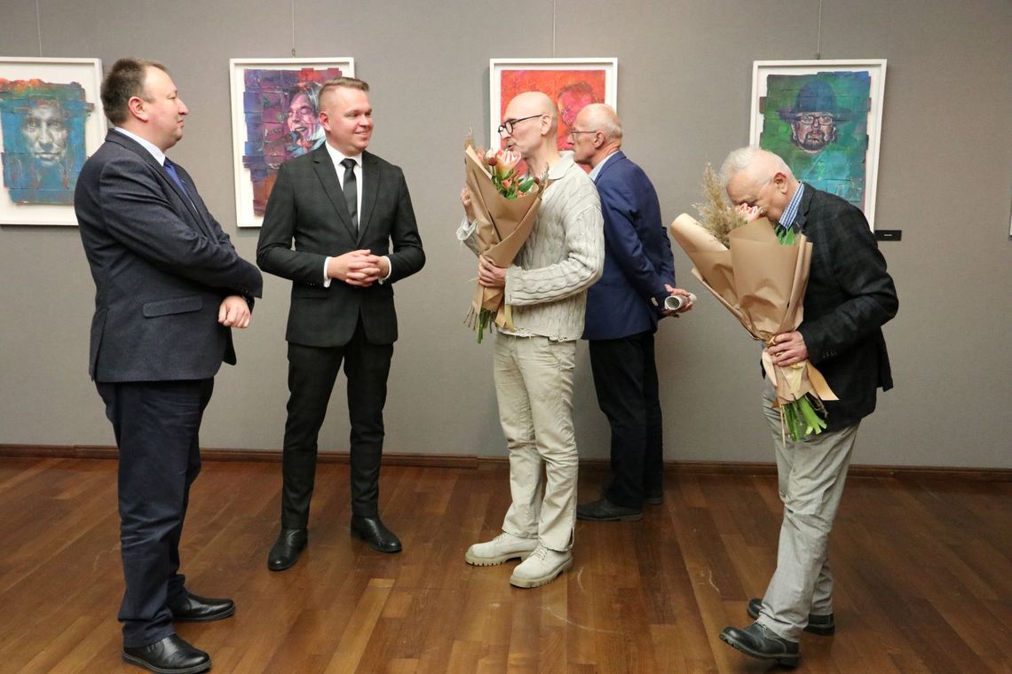 Wystawa Roberta Kukli w Galerii ESCEK Mielec.