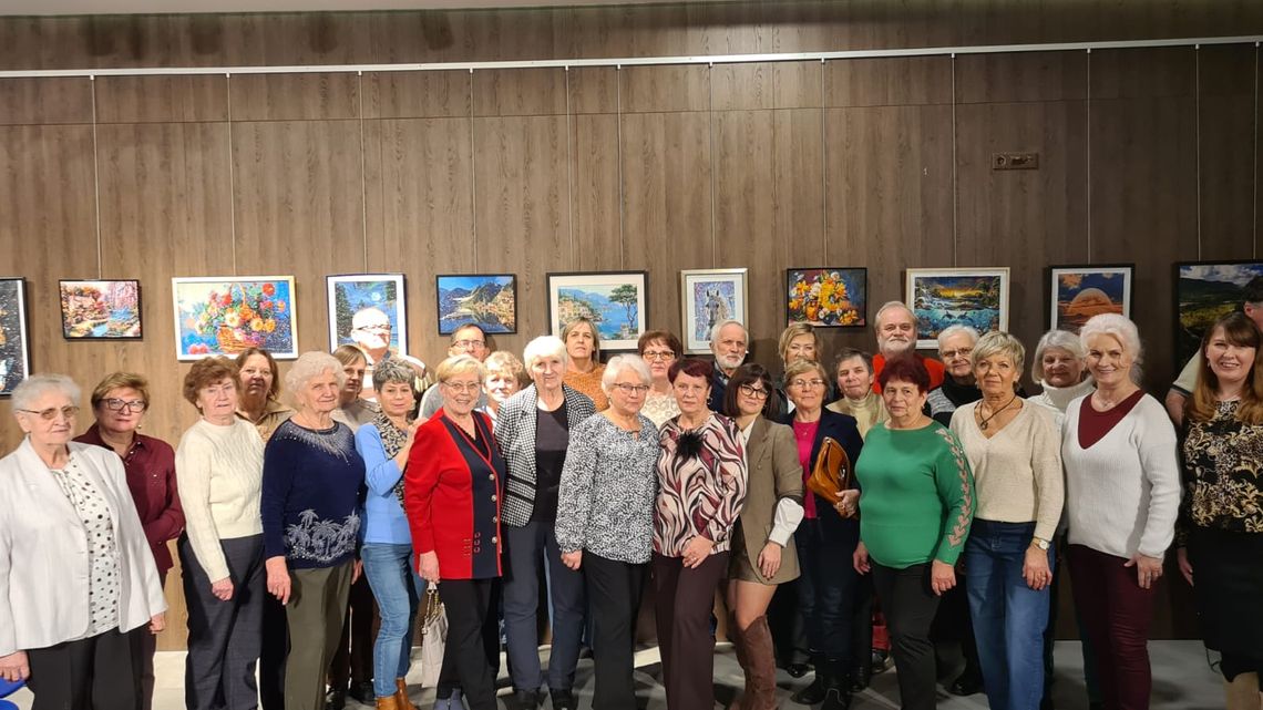 Wystawa twórczości członków Klub Senior+ w Przecławiu Wystawa twórczości członków Klub Senior+ w Przecławiu