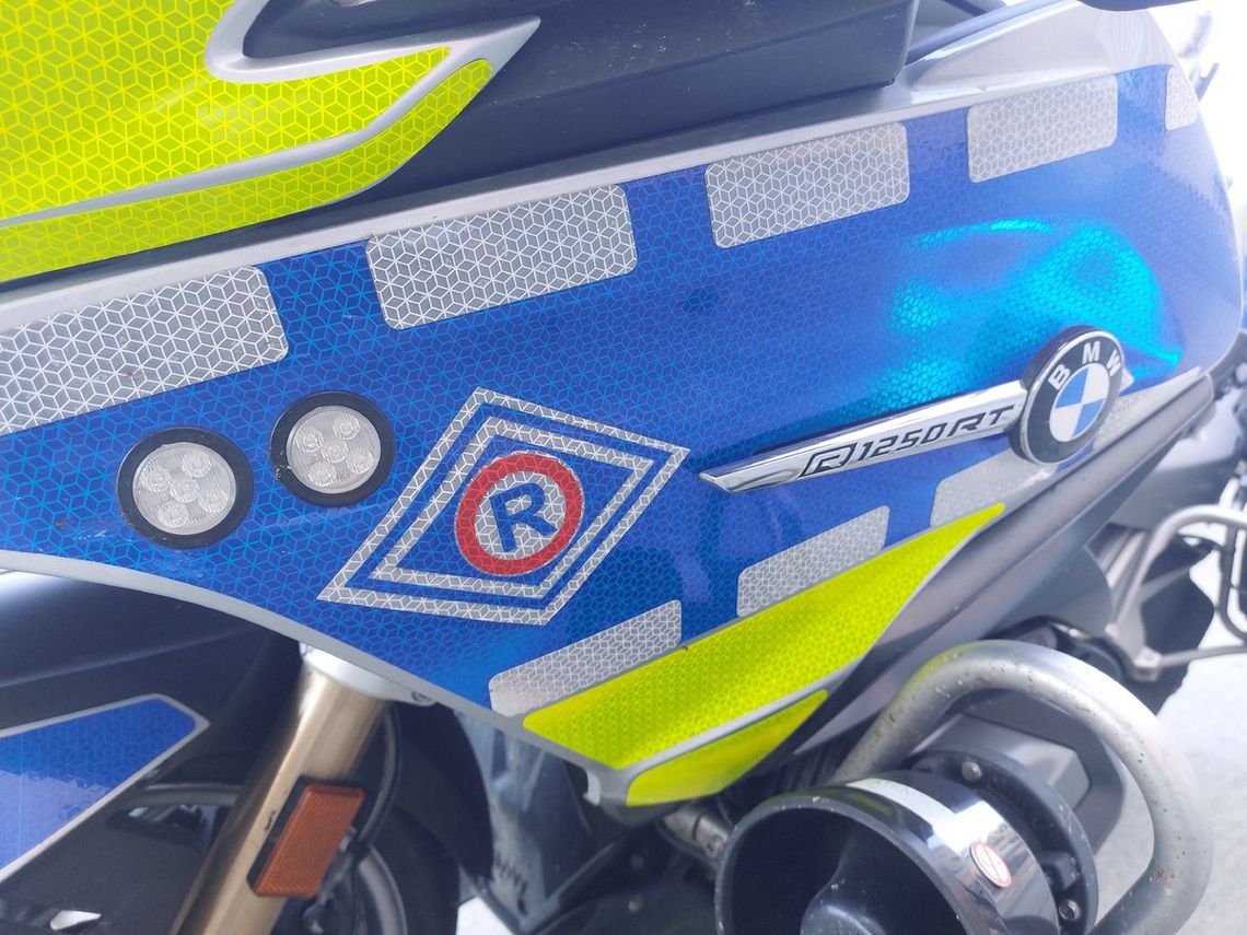 Zatrzymane prawo jazdy, 5 tysięcy zł mandatu i 15 punktów karnych dla kierującej BMW