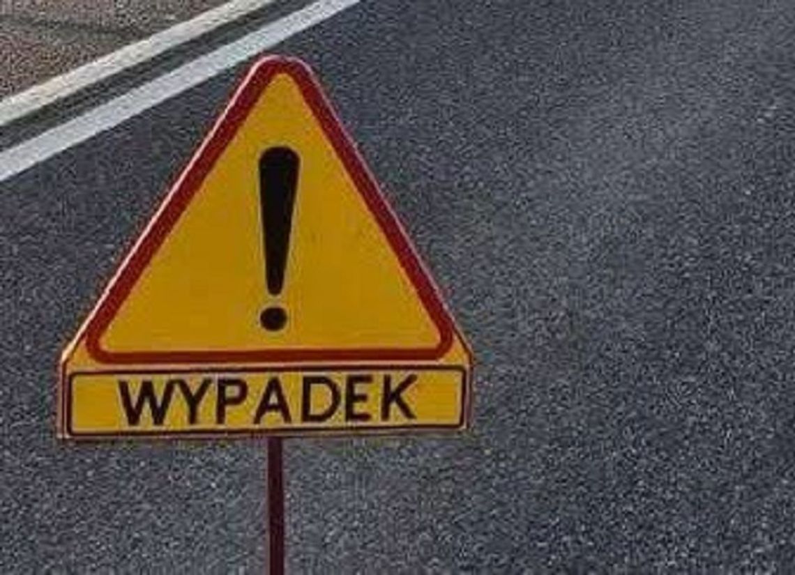Zderzenie motocyklisty i samochodu osobowe w Mielcu przy ul. Sienkiewicza