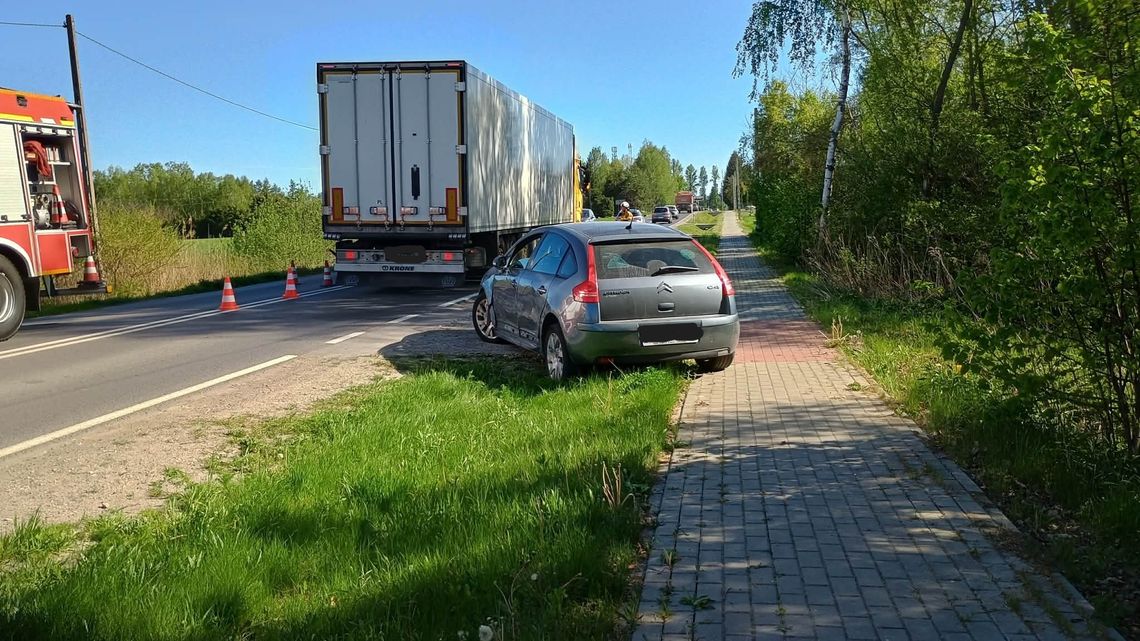 Zderzenie trzech pojazdów na trasie Mielec- Tarnów
