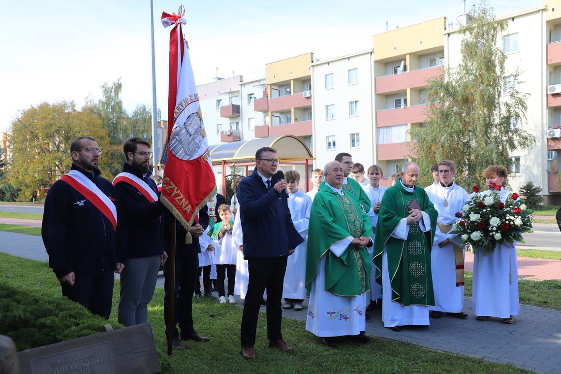 Dobro zawsze zwycięży zło. Uroczystości w Mielcu Dobro zawsze zwycięży zło. Uroczystości w Mielcu