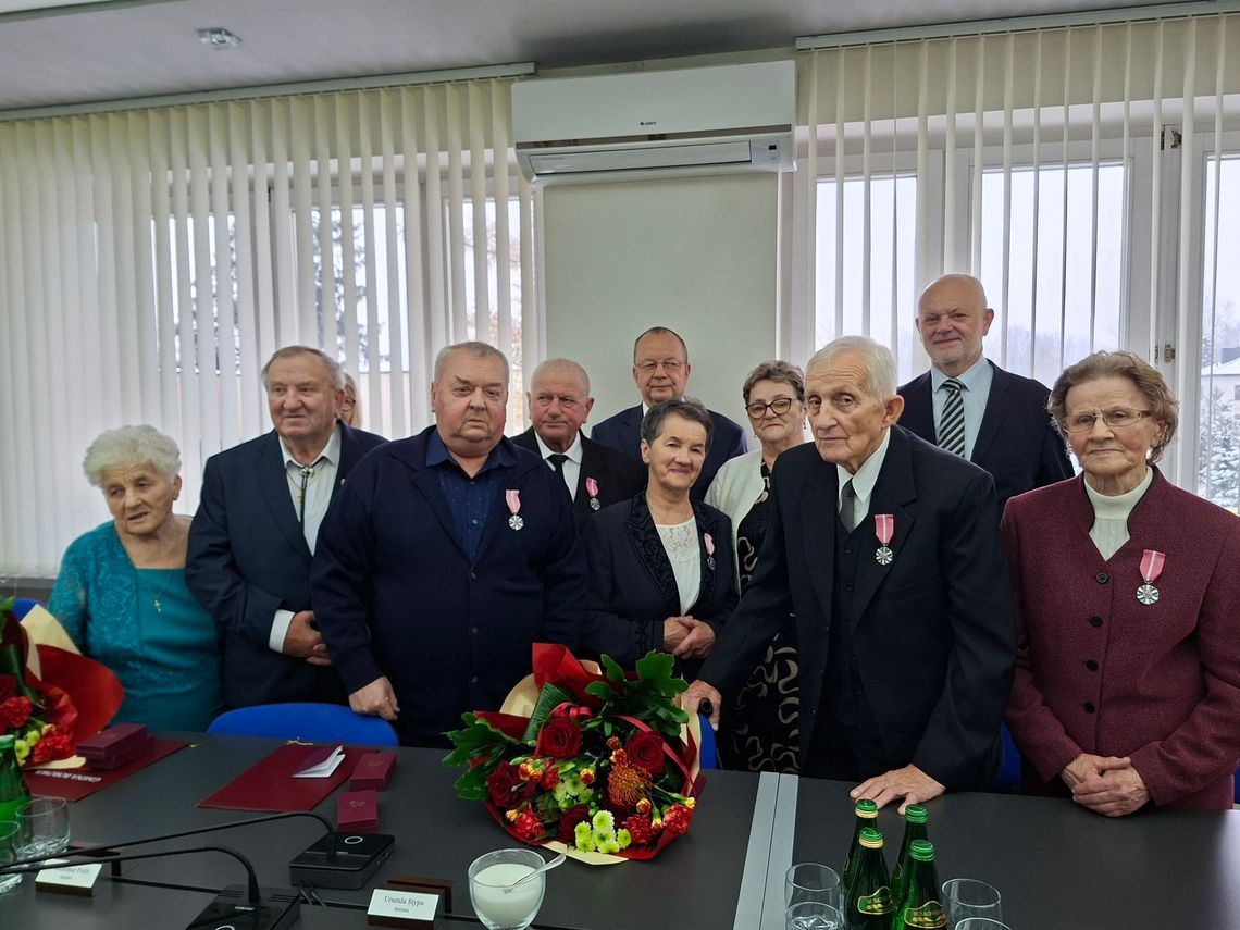 Złoto i diamenty małżonków w Gminie Borowa.