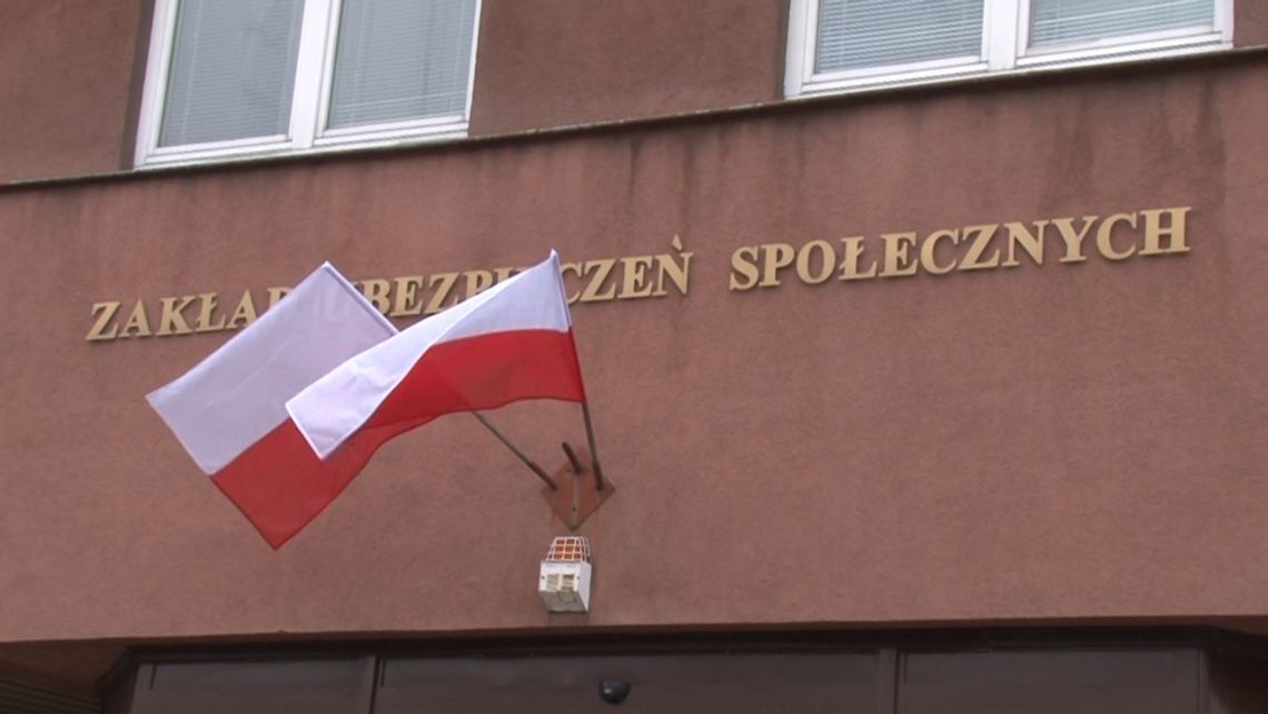 ZUS wypłaca już świadczenia 500 plus. Na Podkarpaciu w tym roku złożono już 1869 wniosków.