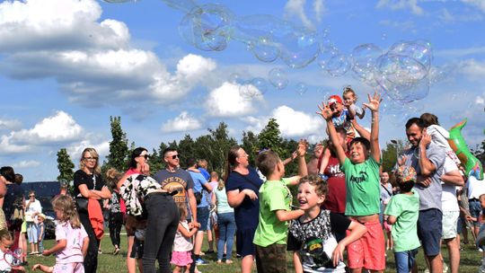 Festiwal Baniek Mydlanych na błoniach w Mielcu [FOTORELACJA]