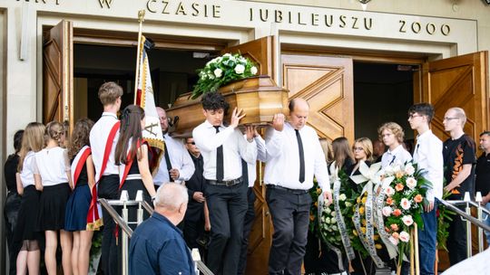 Ostatnie pożegnanie Jacka Mleczko nauczyciela i dyrektora