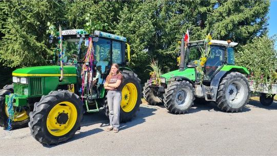 Parada traktorów w Łączkach Brzeskich