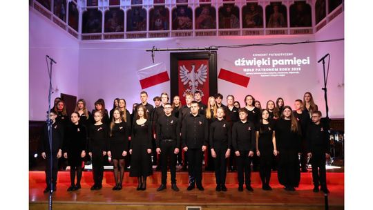 Koncert patriotyczny "Dźwięki pamięci". Koncert patriotyczny "Dźwięki pamięci".