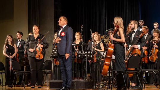 Koncert i ogłoszenie wyników dyktanda.