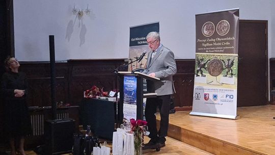 Łączenie pokoleń. Uroczystości w szkole muzycznej w Mielcu