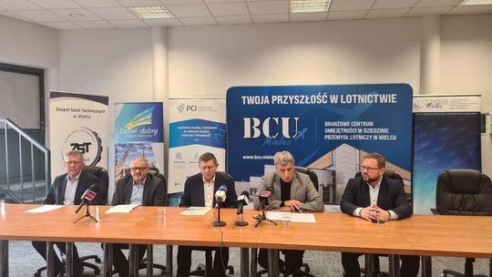 Konferencja prasowa. HackCarpathia już w marcu w Mielcu[zdjęcia]