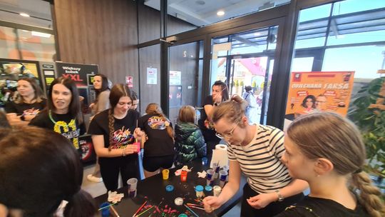 Maraton fluo w Przecławiu [zdjęcia]