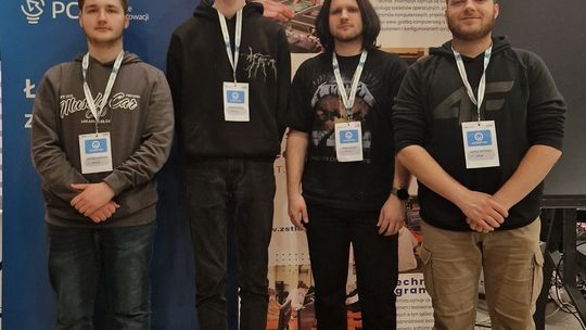Podwójne zwycięstwo uczniów ZST Mielec w hackathonie TECHQUEST 2026 w Leżajsku [zdjęcia]