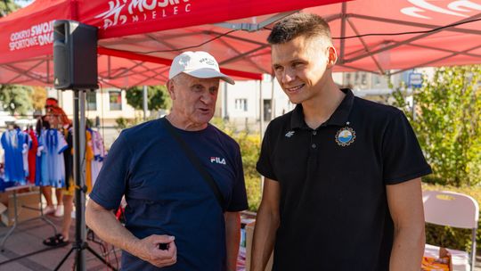 Biało-Niebieska Sobota na mieleckim Rynku [zdjęcia]